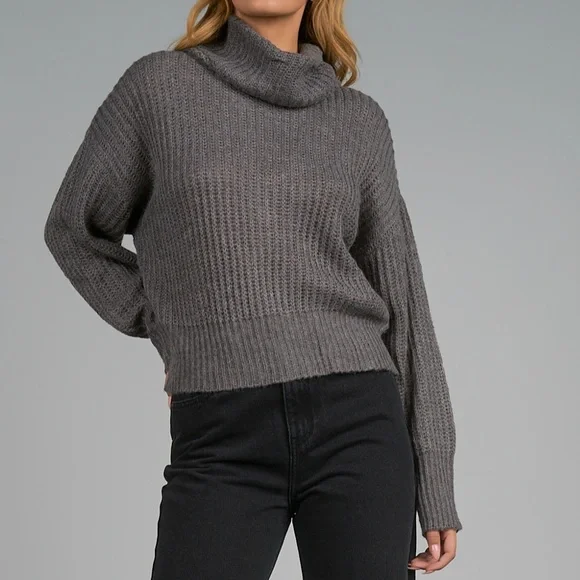 Elan Turtleneck Sweater, size L - Picture 2 of 10